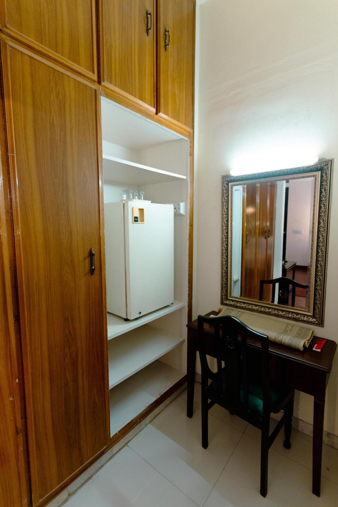 Vip House Peshawar Otel Dış mekan fotoğraf