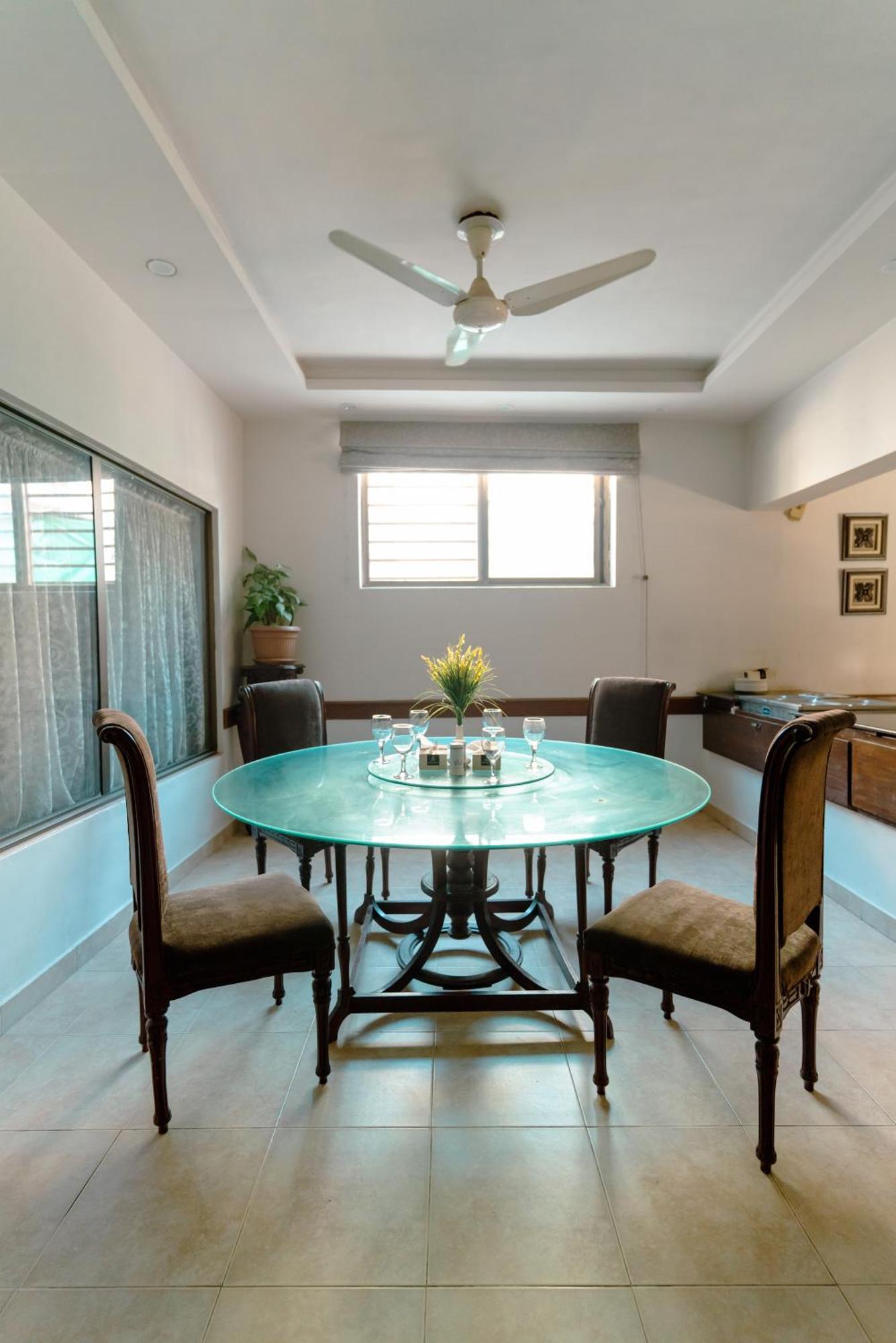 Vip House Peshawar Otel Dış mekan fotoğraf